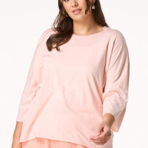 Plus Size Relaxed Solid Seamed Top