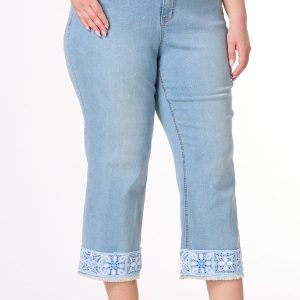 Plus Size Cropped Crochet Trim Jeans