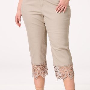 Plus Size Cropped Lacy Crochet Hem Pants
