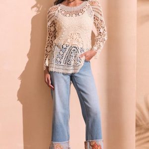 Cropped Floral Embroidered Cuffed Jeans