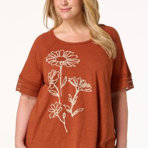 Plus Size Floral Embroidered Lace Sleeve Tunic