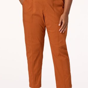 Plus Size Patch Pocket Slim Pants