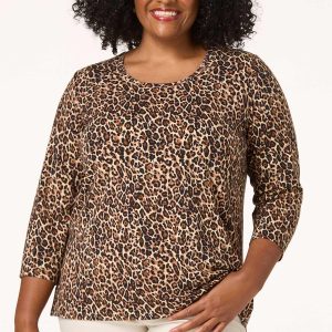 Plus Size Animal Scoop Neck Top
