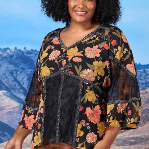 Plus Size Stud Lace Trim Floral Top