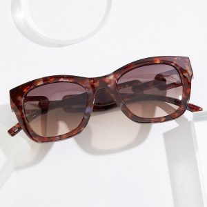 Tortoise Plastic Chain Sunglasses