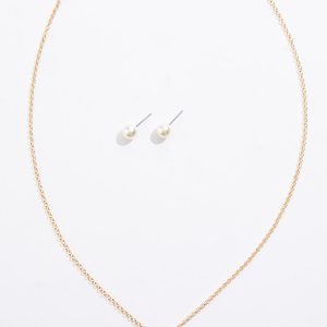 Pearl Embedded Pendant Necklace Set