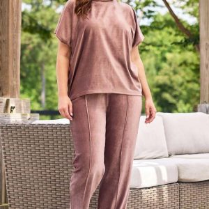 Plus Size Berry Ribbed Velvety Pants