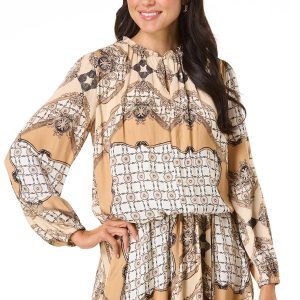 Medallion Link Bubble Hem Top